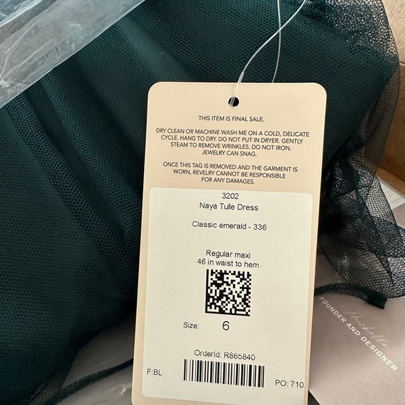 NWT Revelry “Naya” Dress - Emerald Green - Tulle - Size 6 - Picture 2 of 2